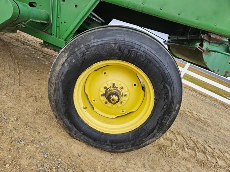 john-deere-8820-image-49