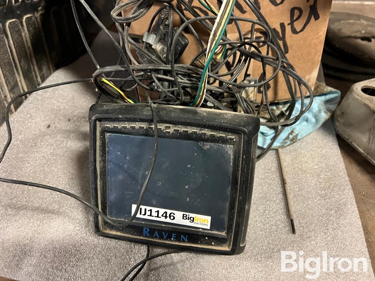 raven-sprayer-control-system-image-1