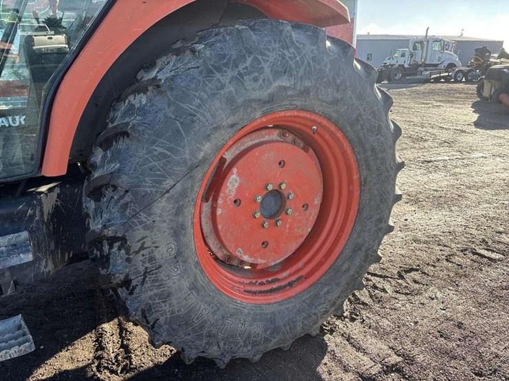 kubota-m105s-image-8