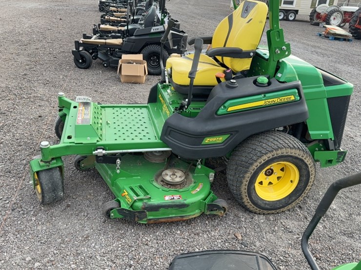 2022-john-deere-z997r-image-13
