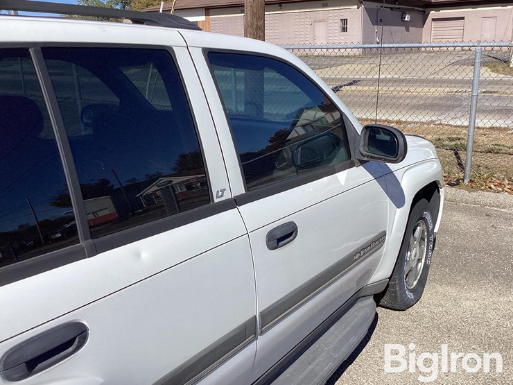 2002-chevrolet-trailblazer-image-15