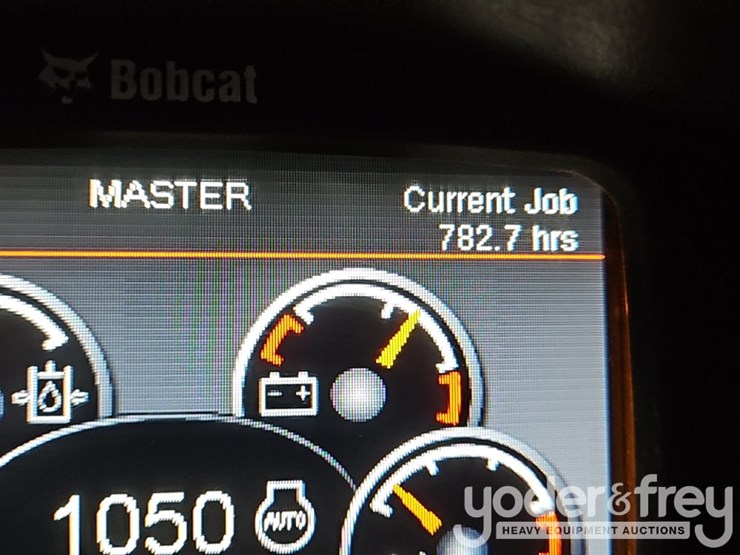 2019-bobcat-t740-image-36