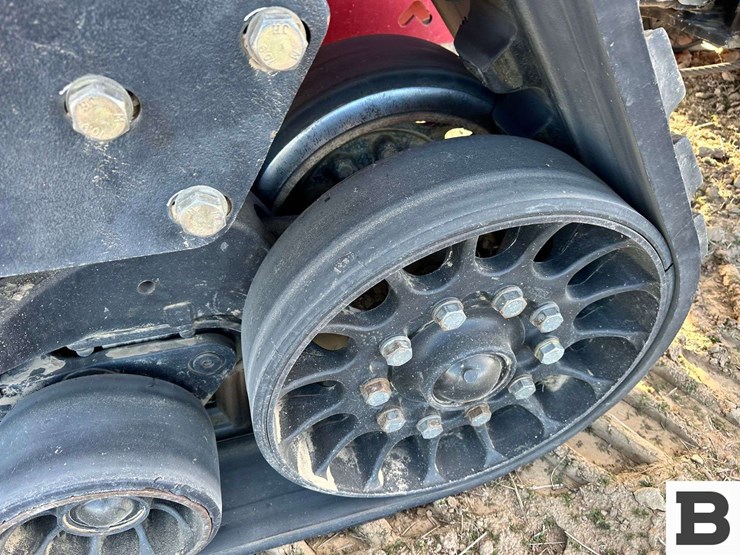 2014-case-ih-370-image-62