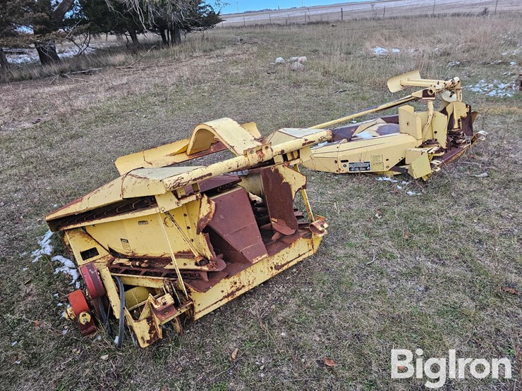 new-holland-880r2-image-7