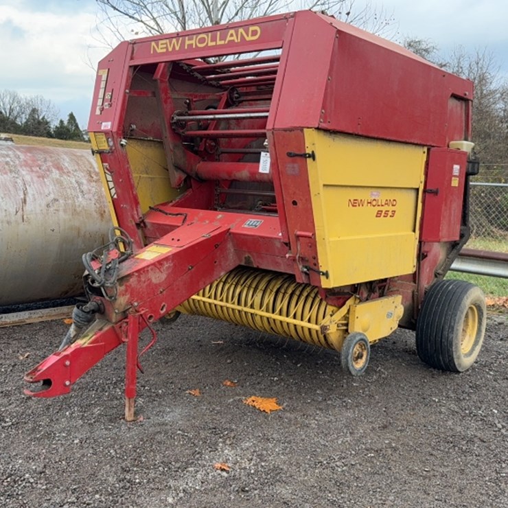 NEW HOLLAND 853