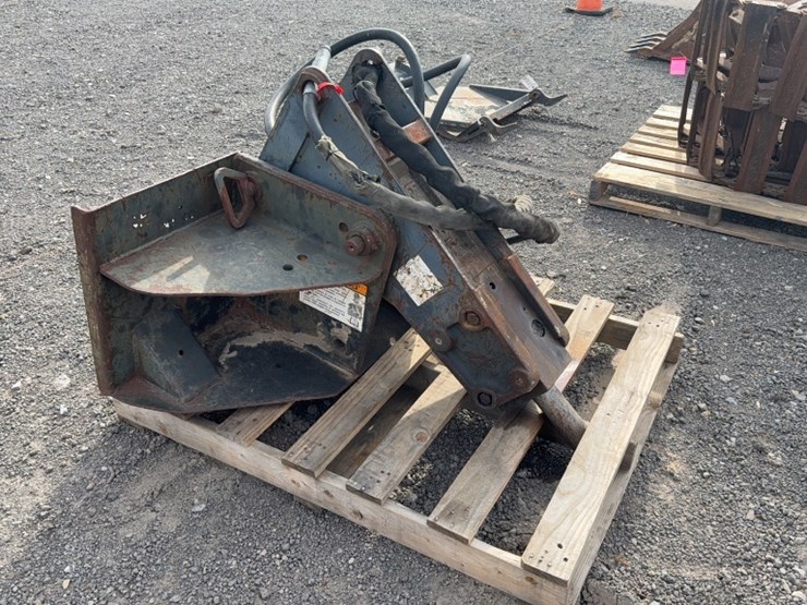 #2009-•-bobcat-skid-steer-hyd-breaker-image-2