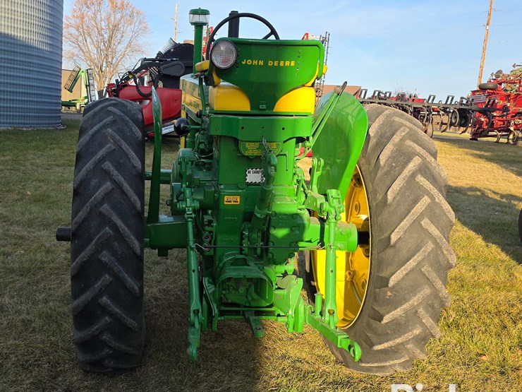 1958-john-deere-620-image-6