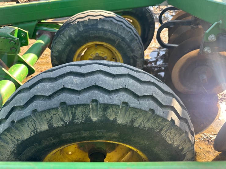 john-deere-26-image-8