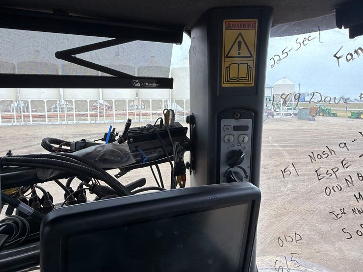 2016-challenger-mt875e-image-29