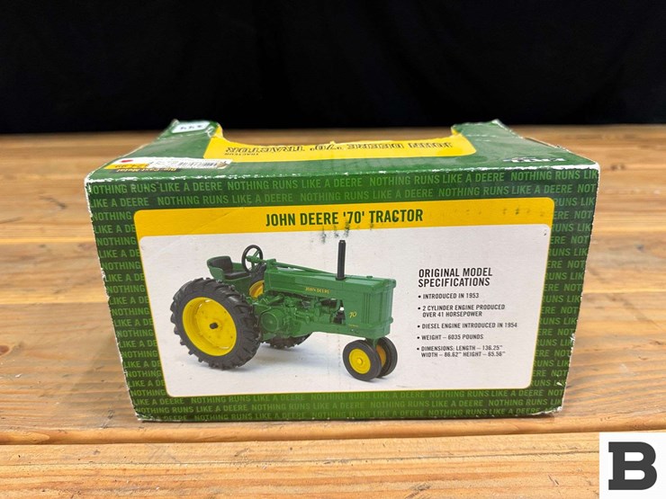 ertl-die-cast-replica-john-deere-70-tractor-1:16-scale-image-4