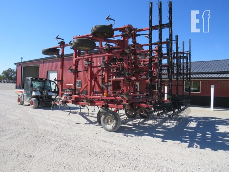 case-ih-4300-image-5