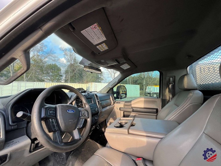 2019-ford-f350-xl-image-56