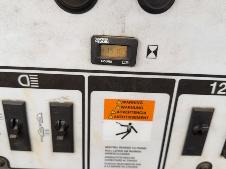 #2057-•-wacker-neuson-towable-light-tower-image-11