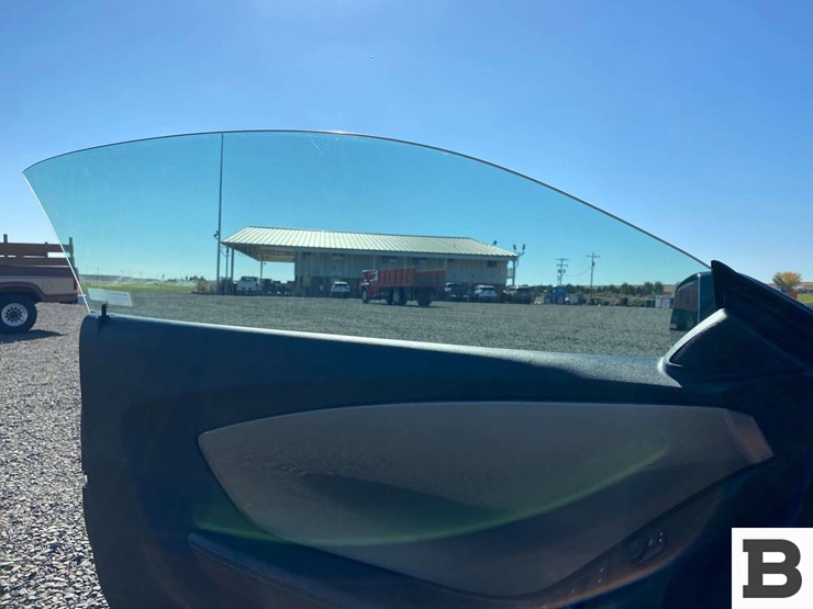 2014-chevrolet-camaro-ss-convertible-image-37