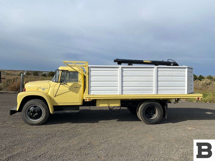 1965-international-loadstar-image-3