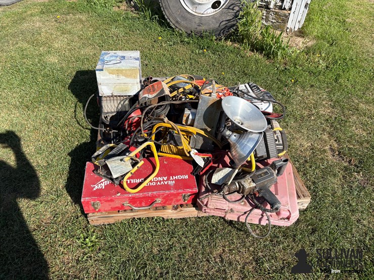 misc-pallet-of-shop-tools-image-2