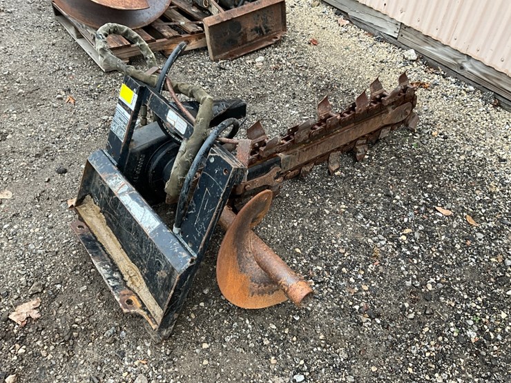 dingo-3'-mini-trencher-image-2