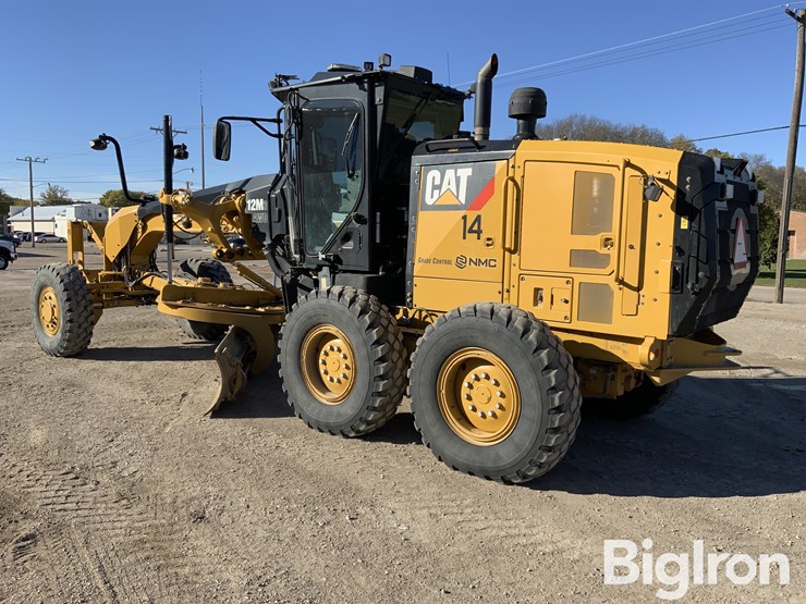 2018-caterpillar-12m3-awd-image-7