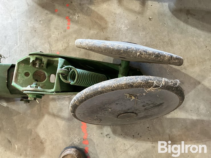 john-deere-7200-image-11