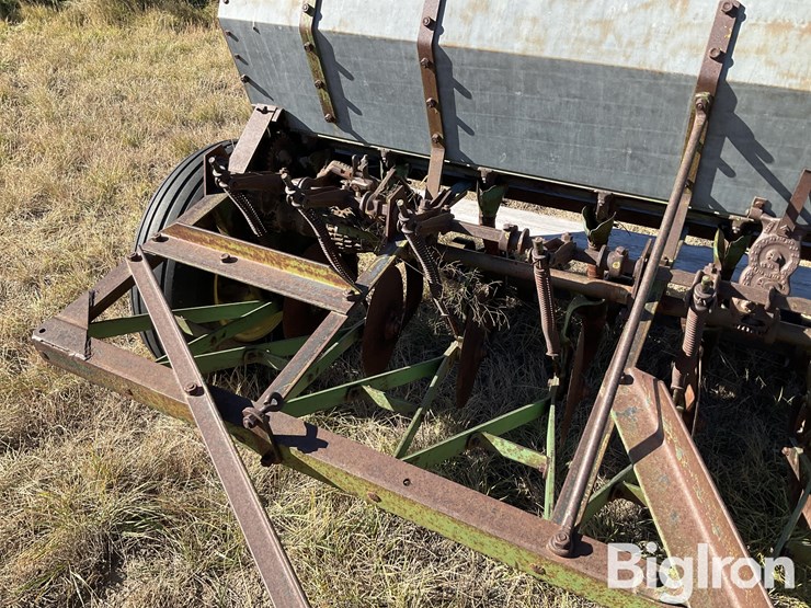 john-deere-14-image-13