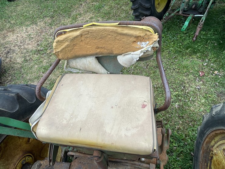 john-deere-620-image-28