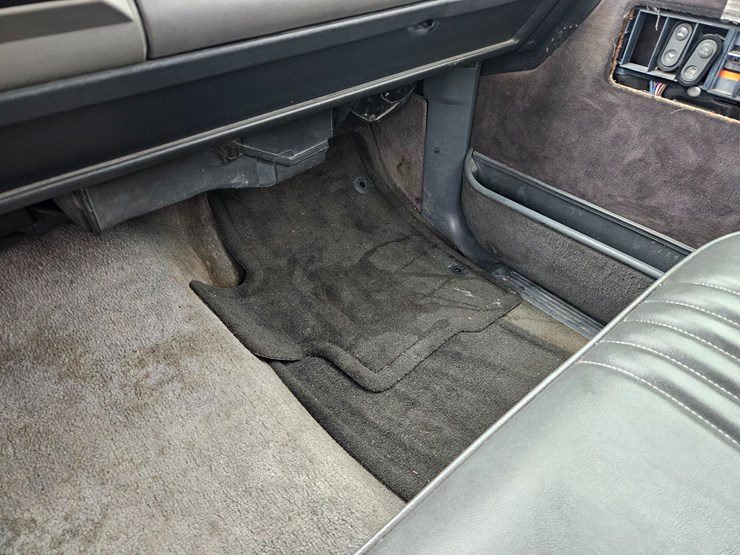 1990-chevrolet-k1500-image-35