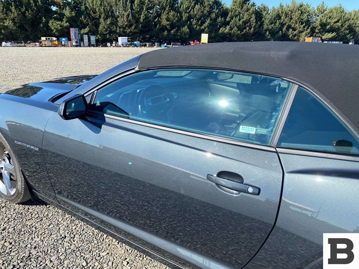 2014-chevrolet-camaro-ss-convertible-image-12