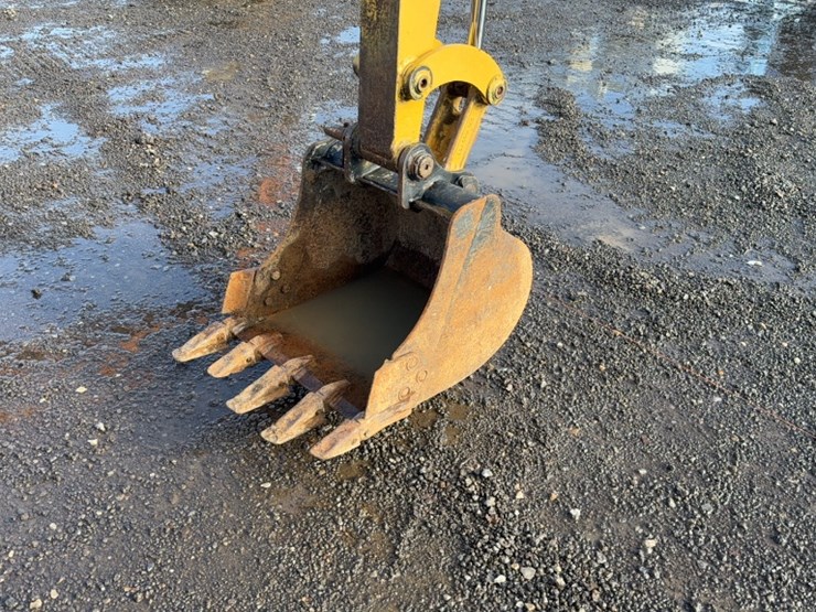 caterpillar-303-image-5