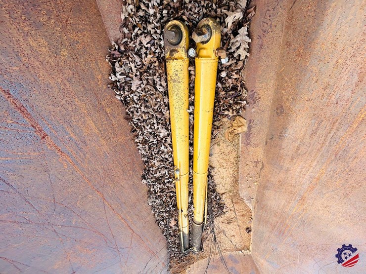 caterpillar-725c-image-32