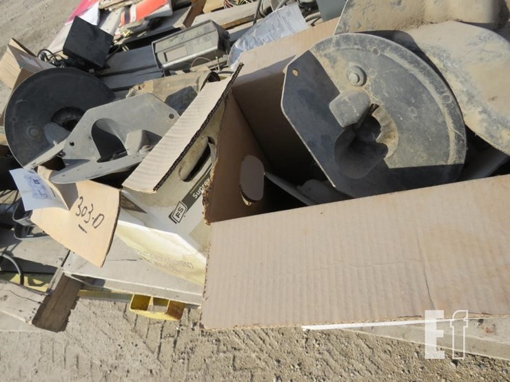 john-deere-303-image-8