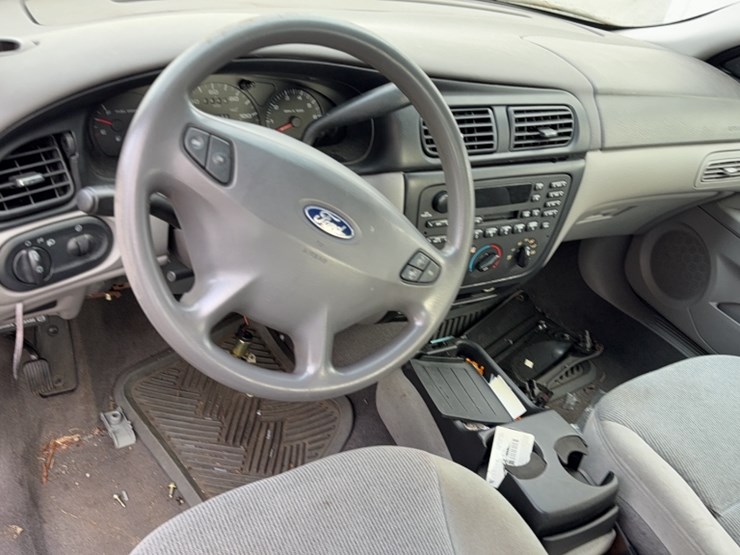 2000-ford-2000-image-13