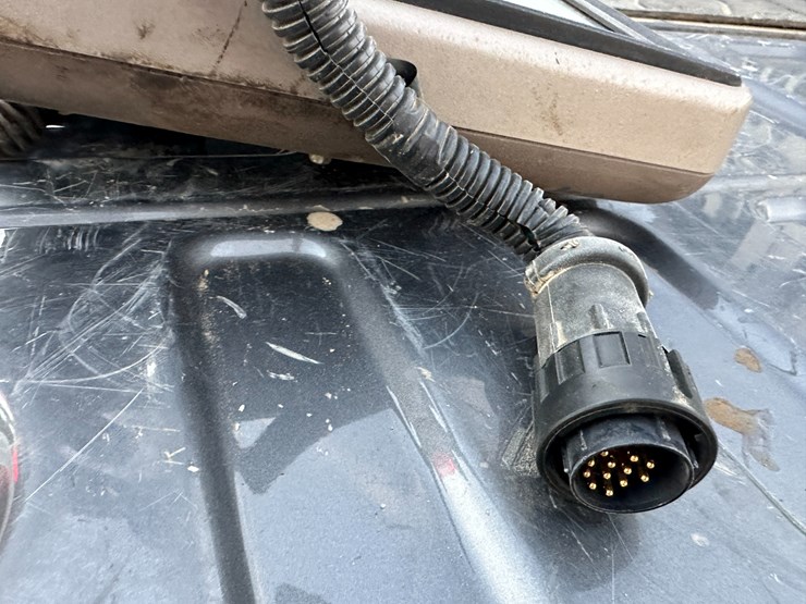 #33772-•-john-deere-2630-dsiplay-image-2