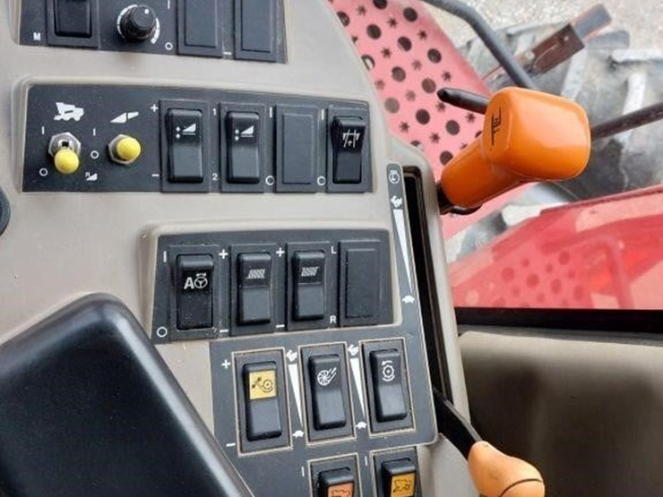 case-ih-6088-image-18