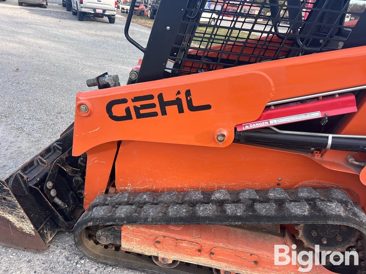 2019-gehl-rt105-image-12