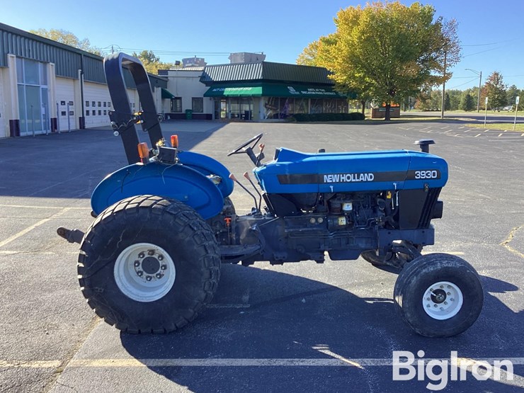 new-holland-3930-image-4