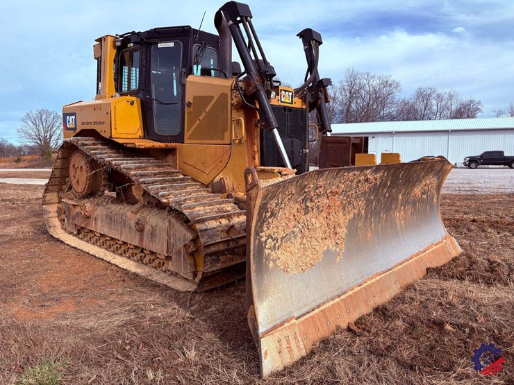 2019-caterpillar-d6t-xw-image-5
