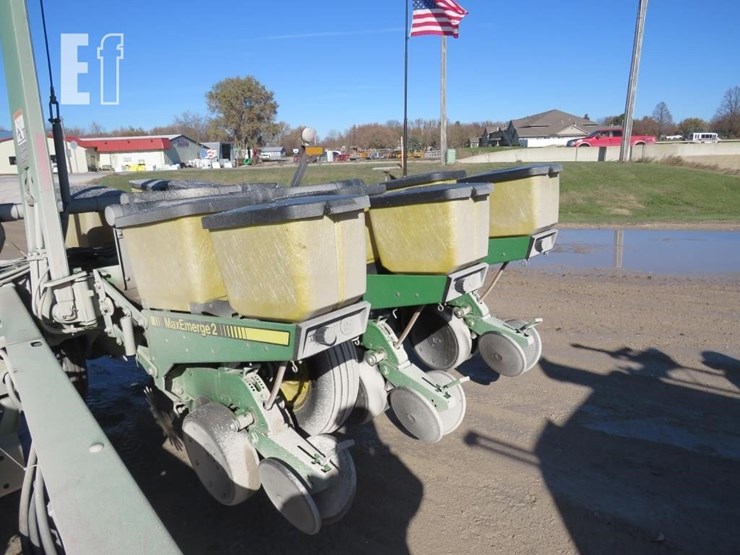 john-deere-7200-image-4