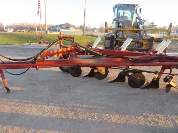 international-720-image-5