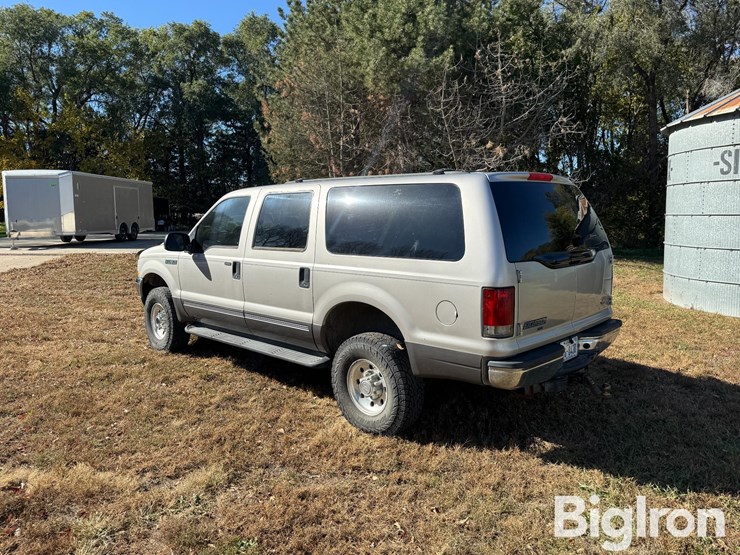 2003-ford-excursion-image-7