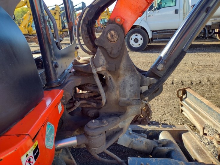 kubota-kx040-4-image-24