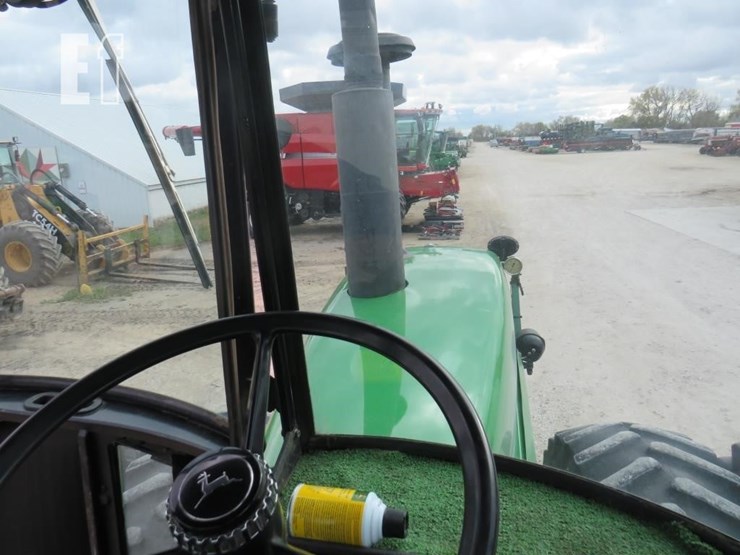 john-deere-8640-image-23