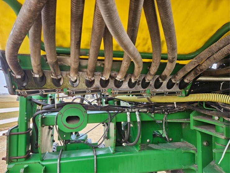 john-deere-1770nt-image-34