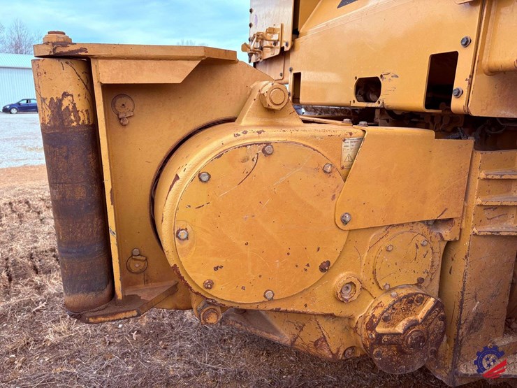 2019-caterpillar-d6t-xw-image-45