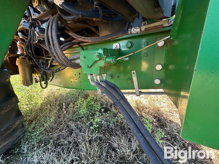 2011-john-deere-7130-image-11