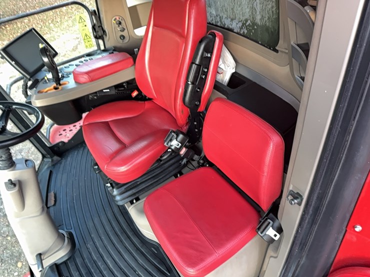 2018-case-ih-8240-image-139