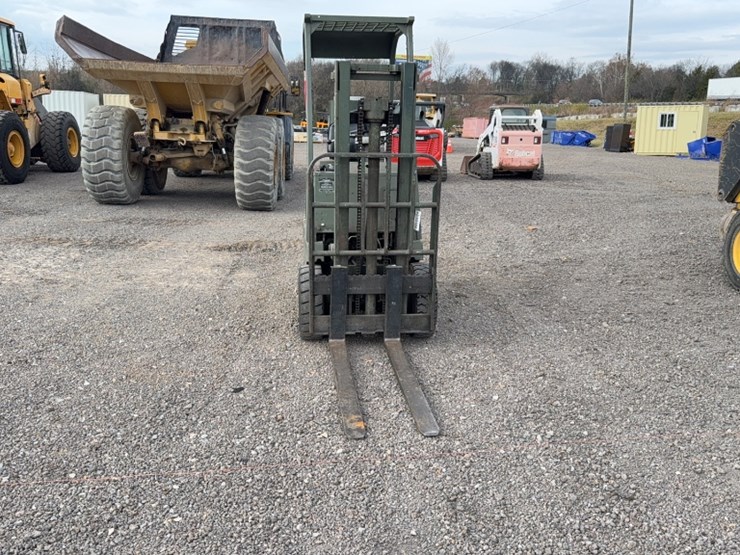 #2073-•-clark-c20p-forklift-image-2
