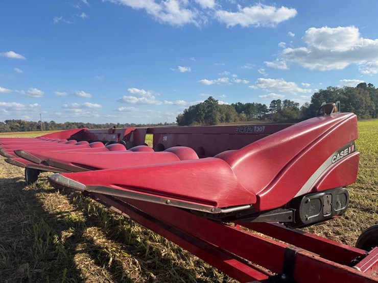 2011-case-ih-3412-image-1