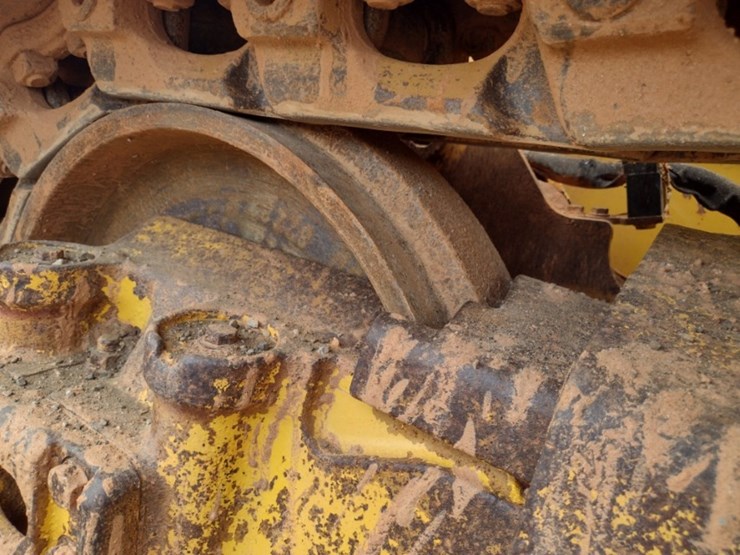 komatsu-d61ex-23-image-29