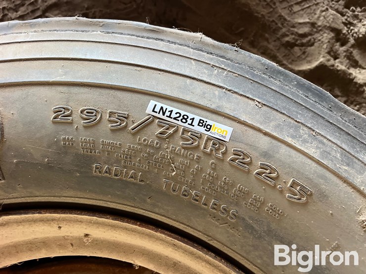 goodyear-295/75r22.5-8-bold-rim-image-8