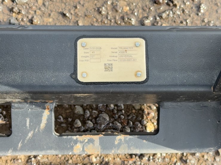 #2024-•-trubilt-48"-skid-steer-pallet-forks-image-3